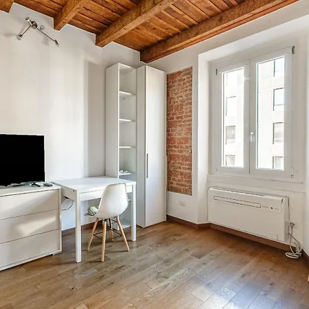 Bligny By Halldis Apartment Milan